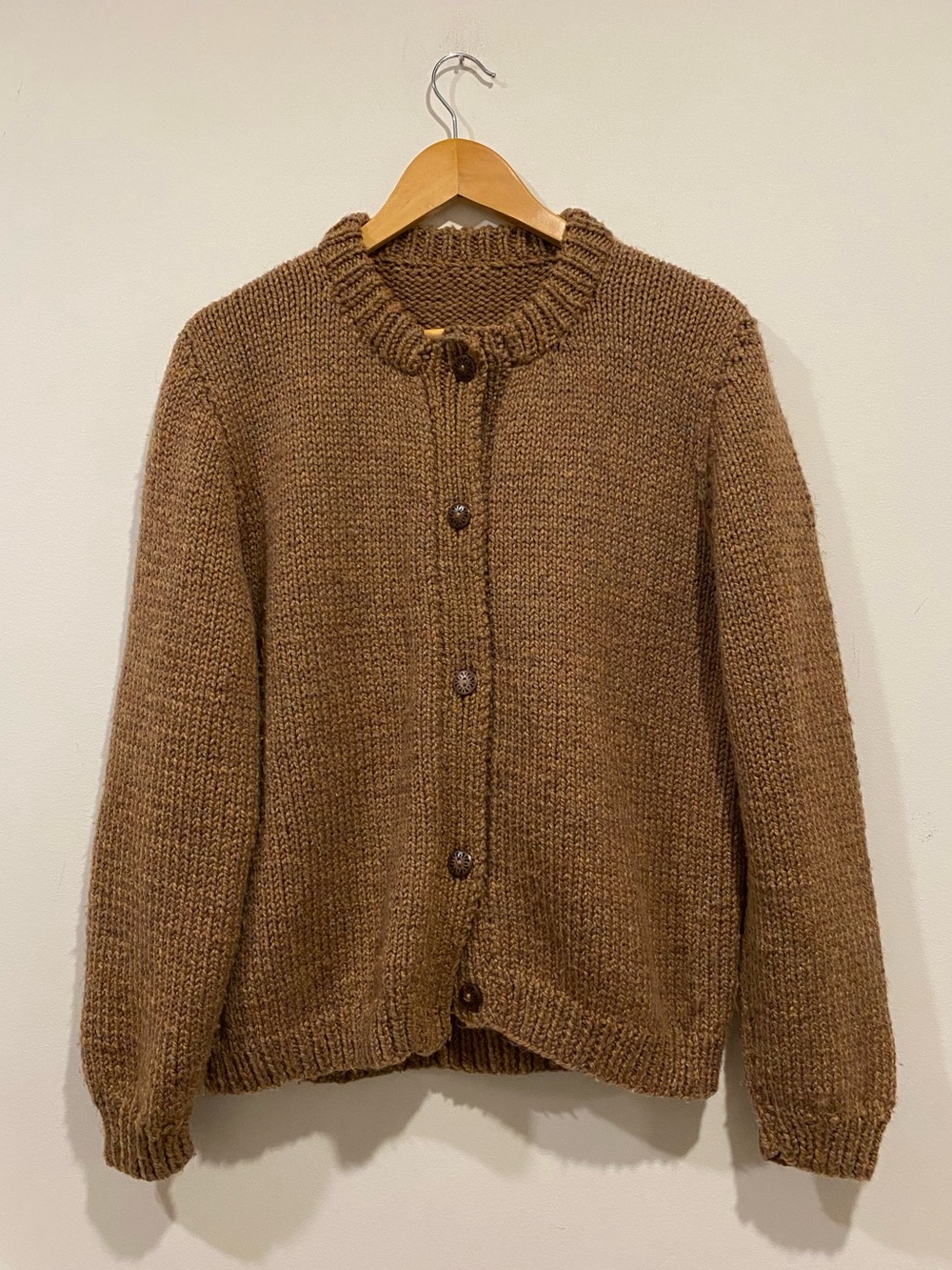 VINTAGE Handmade cardigan sweater